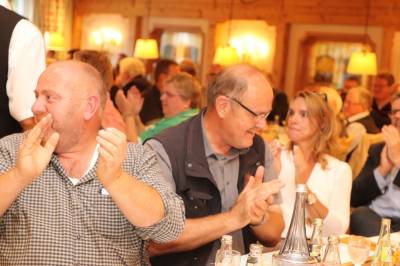 Viel Applaus für Herbert Reul von den 9 Delegierte aus Nordkirchen, Südkirchen und Capelle.

C. Roß 2021-08