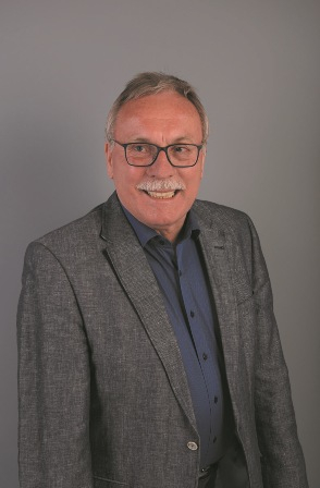 Ratsmitglied / 1.stellv. Brgermeister            Theo Cortner